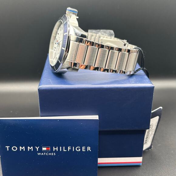 Tommy Hilfiger 1791073 Men’s Stainless Steel Blue Bezel White Dial Quartz NIBWT - Picture 5 of 17